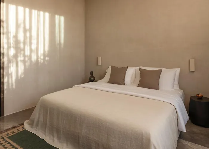 La Reserva Resort *