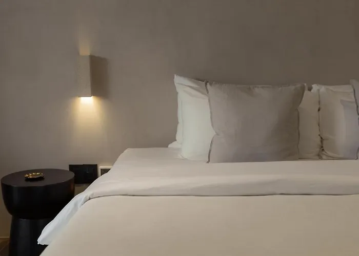 La Reserva Resort *